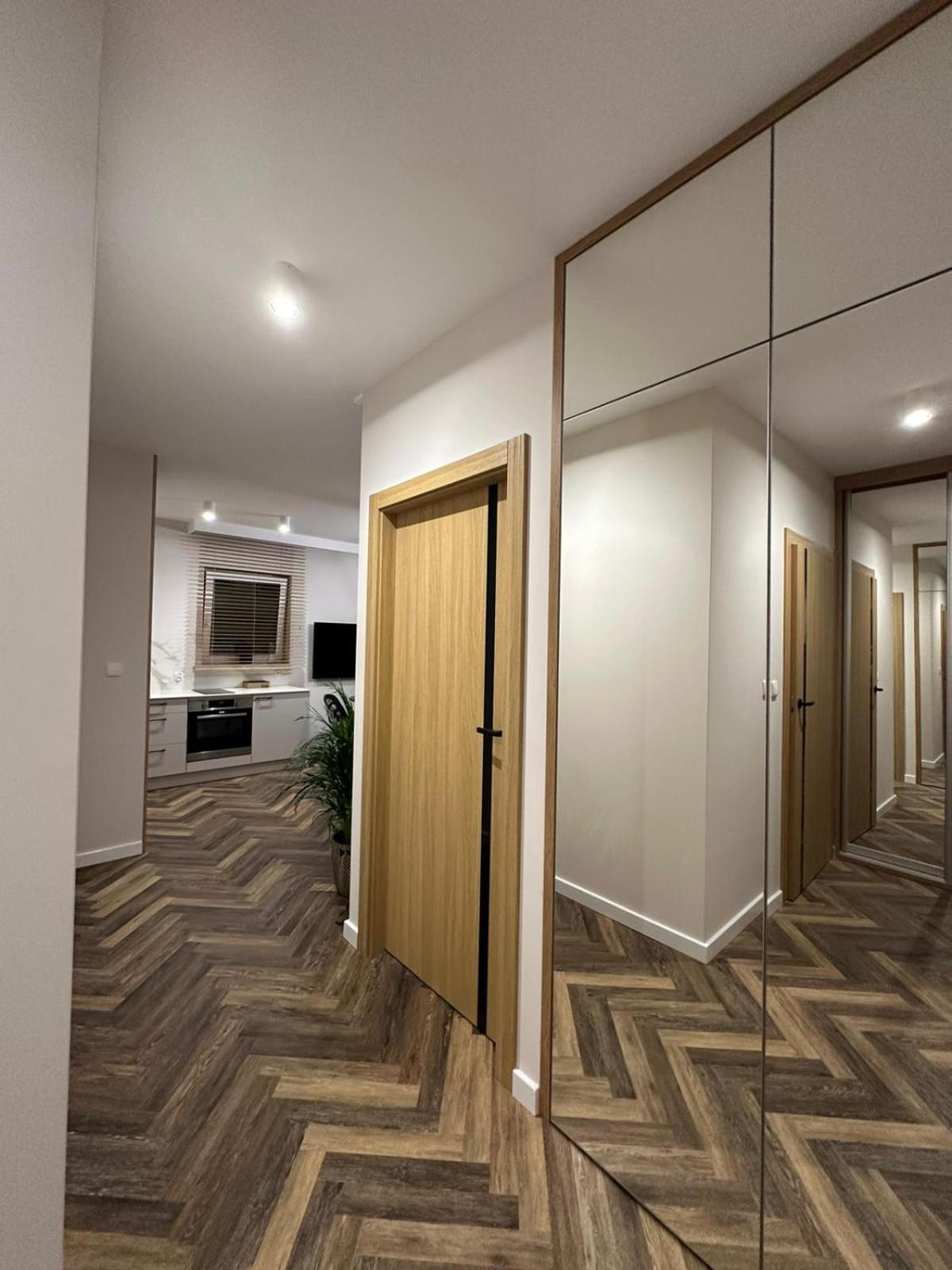 Apartment W Centrum Z Bezplatnym Parkingiem By Gingerbread