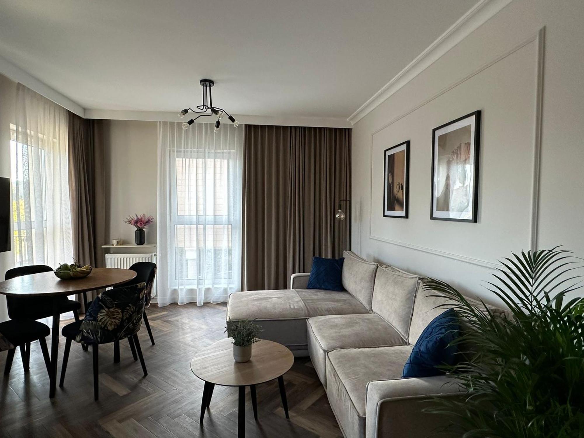 W Centrum Z Bezplatnym Parkingiem By Gingerbread Apartment Torun